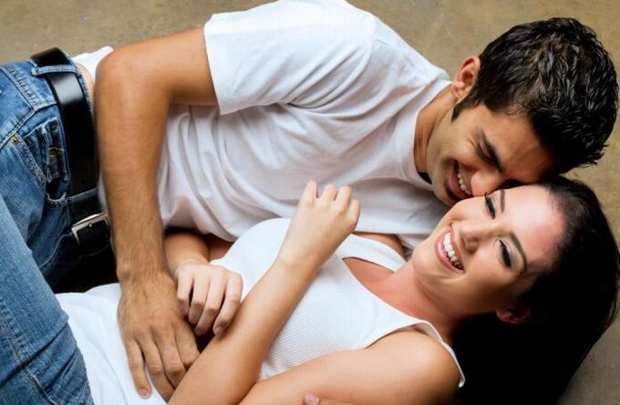 Эркек кызга тийип толкунданат